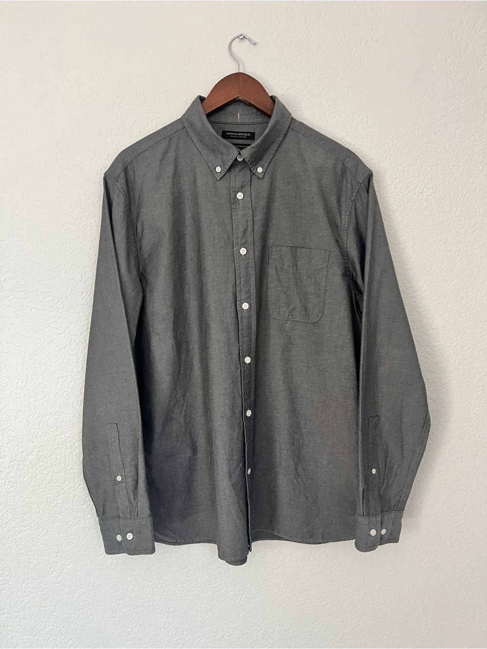 Banana Republic Men's Button-Down Shirt - Charcoal